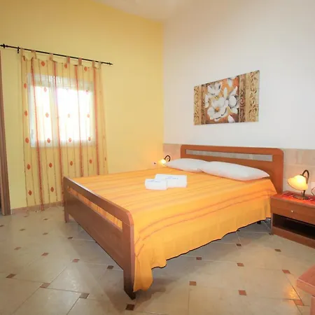 Villa Climatizzata Vicino Al Centro E Al Mare Lejlighed Torre San Giovanni Ugento